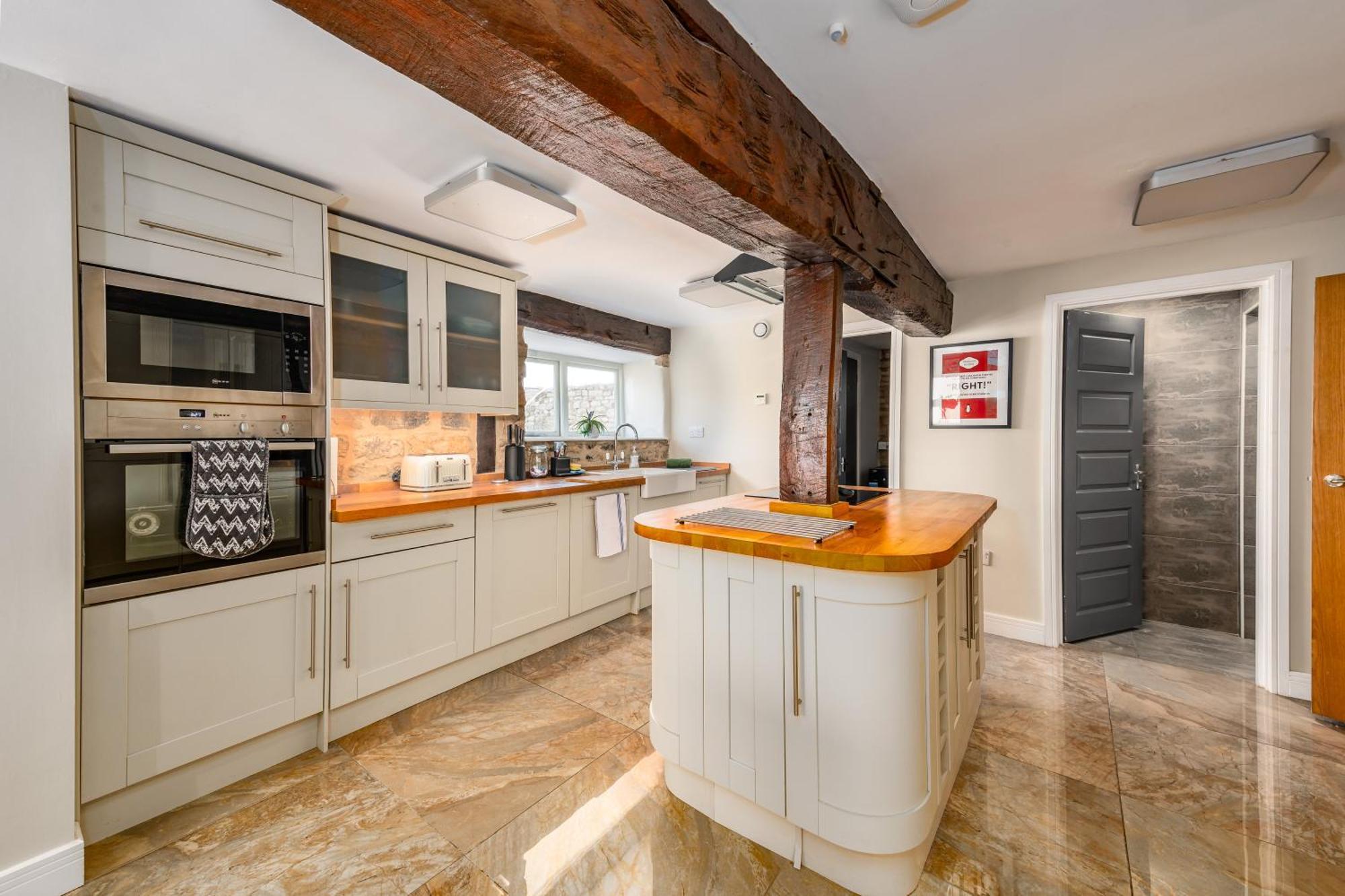 Spacious, Luxury Town Centre Granary Conversion Stamford Exterior photo