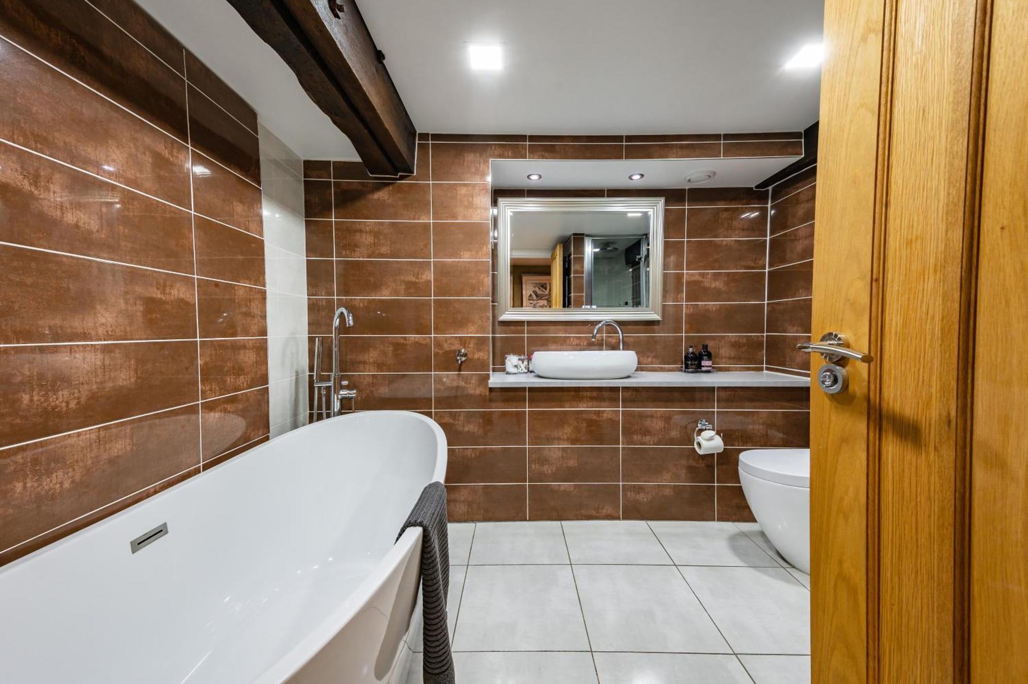 Spacious, Luxury Town Centre Granary Conversion Stamford Exterior photo